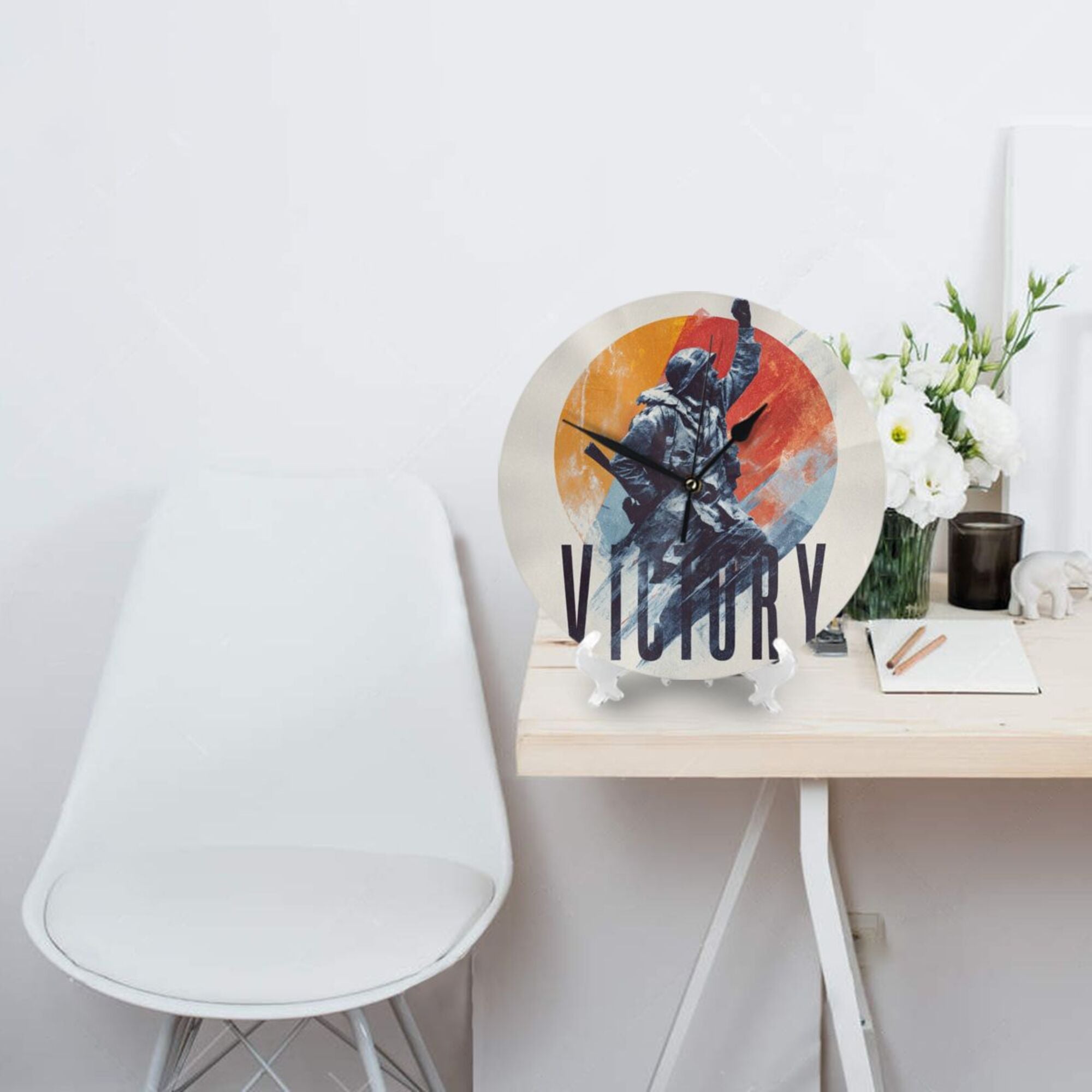 "Victory Moment" Creative Round Clock | Inspire Courage, Symbolizing Resilience and Triumph